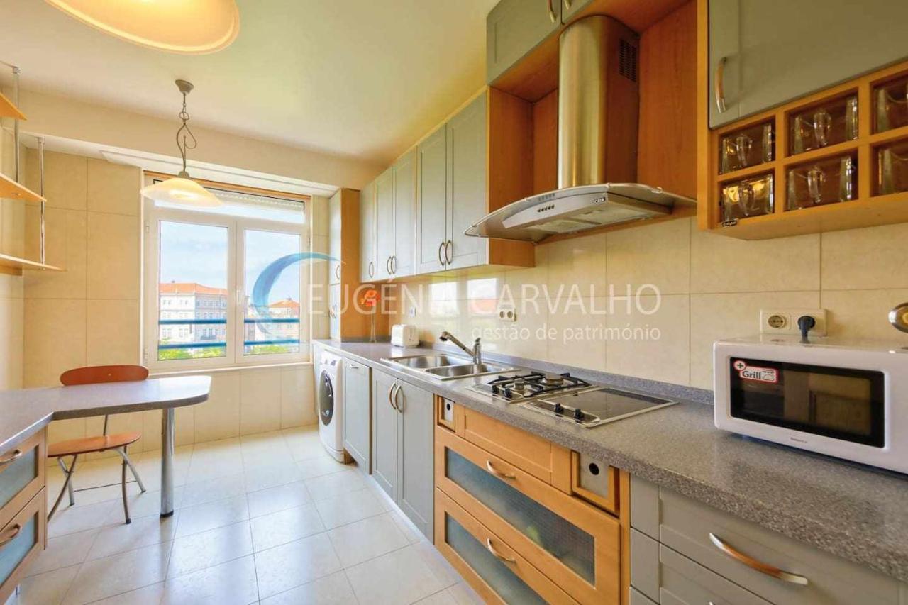 Appartamento Ria Charme Apartamento No Centro Da Cidade Aveiro Esterno foto