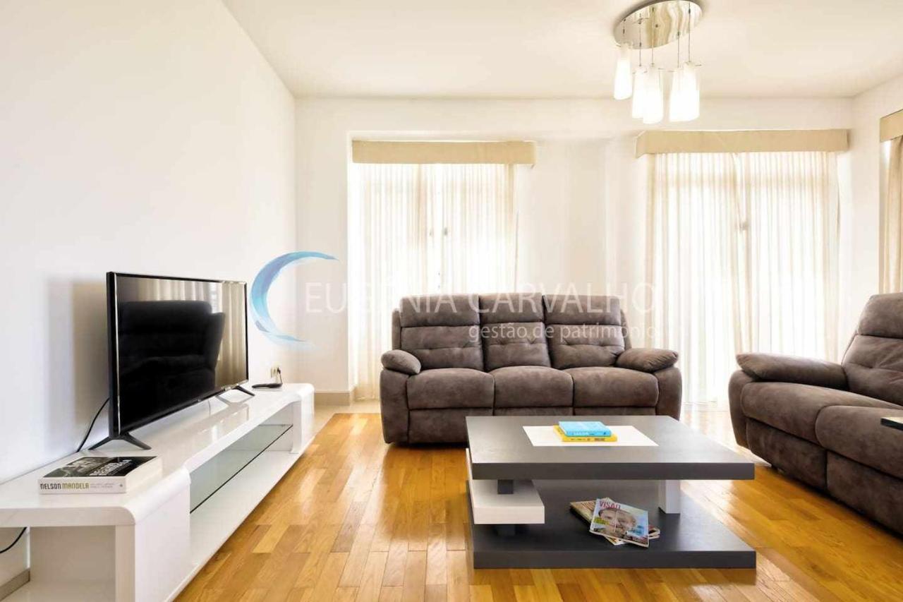 Appartamento Ria Charme Apartamento No Centro Da Cidade Aveiro Esterno foto