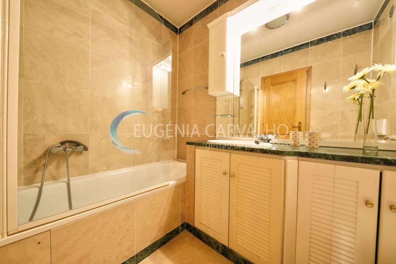 Appartamento Ria Charme Apartamento No Centro Da Cidade Aveiro Esterno foto